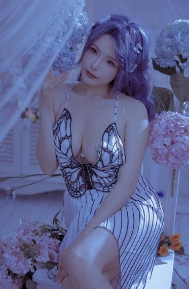 女警高潮潮一夜一区二区三区毛片_十万网红美女美酱